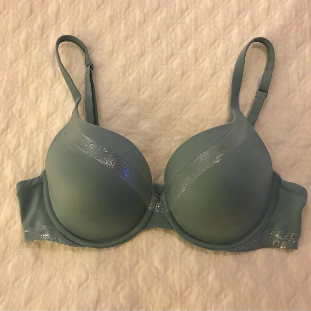 Victoria’s Secret Body by Victoria Bra 36 C